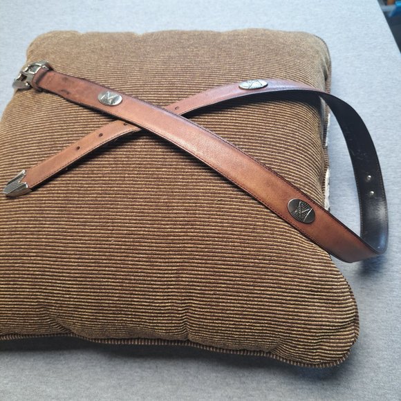 Accessories - VINTAGE BROWN GENUINE LEATHER GOLF CONCHO BELT WOMENS SIZE L 33-37W SILVERTONE